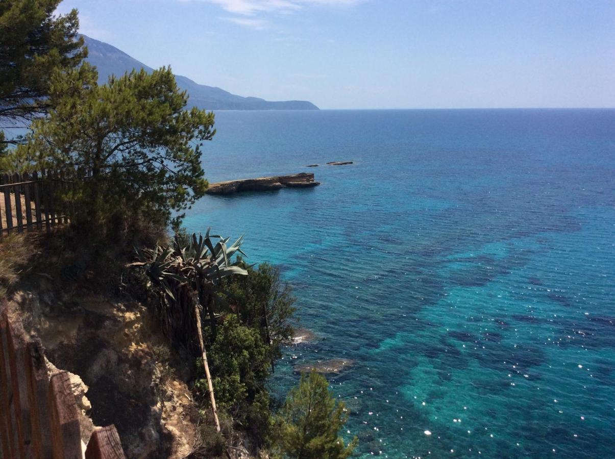 Mihaila Seaside: 2 Bedroom Bungalows Kefalonia Спартия Екстериор снимка